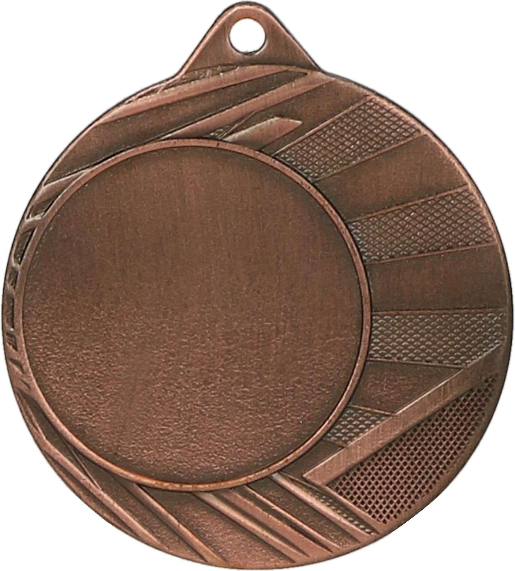 Eine Bronzemedaille mit geometrischen Designelementen an den Rändern und einem kleinen Loch oben zum Befestigen eines Bandes, perfekt für Sportveranstaltungen. Die Mitte ist leer, ideal für eine individuelle Gravur zum Gedenken an Wettbewerbe oder Medaillen Leipzig 40 mm ME0040 Events.