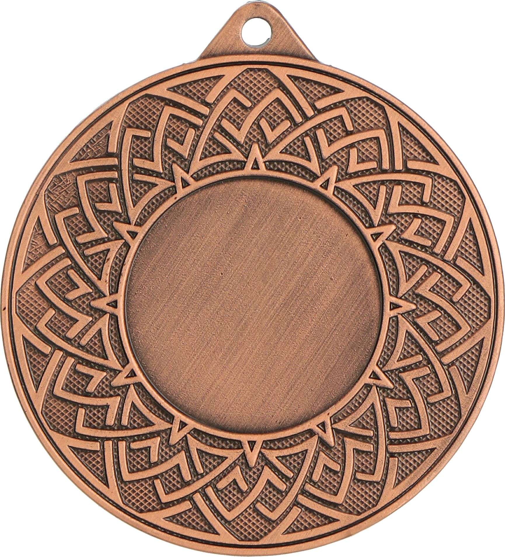 Eine aufwendig gestaltete Bronzemedaille mit kreisförmigem Muster und einem kleinen Loch oben zum Aufhängen, perfekt für jede Hallensportveranstaltung. Die Mitte ist schlicht und glatt, was sie zu einem idealen Andenken für Sportler macht, die bei Medaillen-Halle-Veranstaltungen brillieren. Dies ist die Medaillen Halle 50 mm MMC26050.