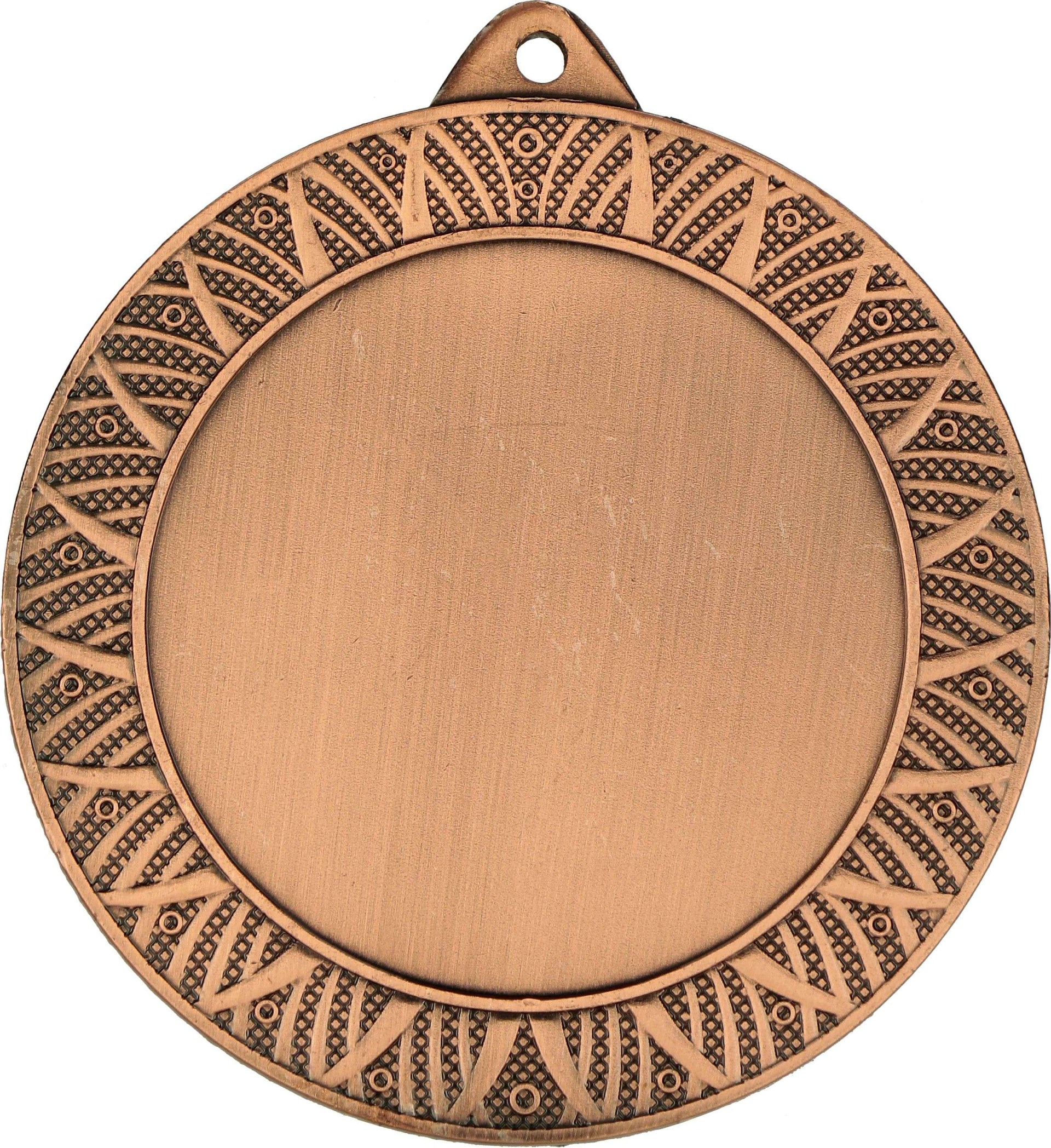 Bronzefarbene Medaille mit aufwendig graviertem Rand und einem kleinen Loch an der Oberseite zum Befestigen eines Bandes oder einer Kette. Die Mitte ist leer und eignet sich zum Gravieren von Texten oder Logos, was sie zu einem unvergesslichen Geschenk für besondere Anlässe macht. Dies ist die Medaillen Saarbrücken 70mm MMC3080.