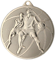 Eine silberne Medaillen Bremerhaven 50mm MMC40050 mit dem Bild eines Basketballspielers, perfekt als Belohnung für herausragende Leistungen.