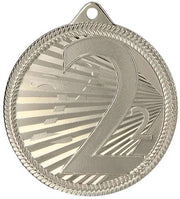 Eine Silbermedaille mit der deutlich sichtbaren Zahl „2“ in einem strukturierten, sonnenstrahlenähnlichen Design und mit geflochtenem Rand, perfekt für jeden Gewinner des Medaillen Osnabrück 50 mm MMC44050.