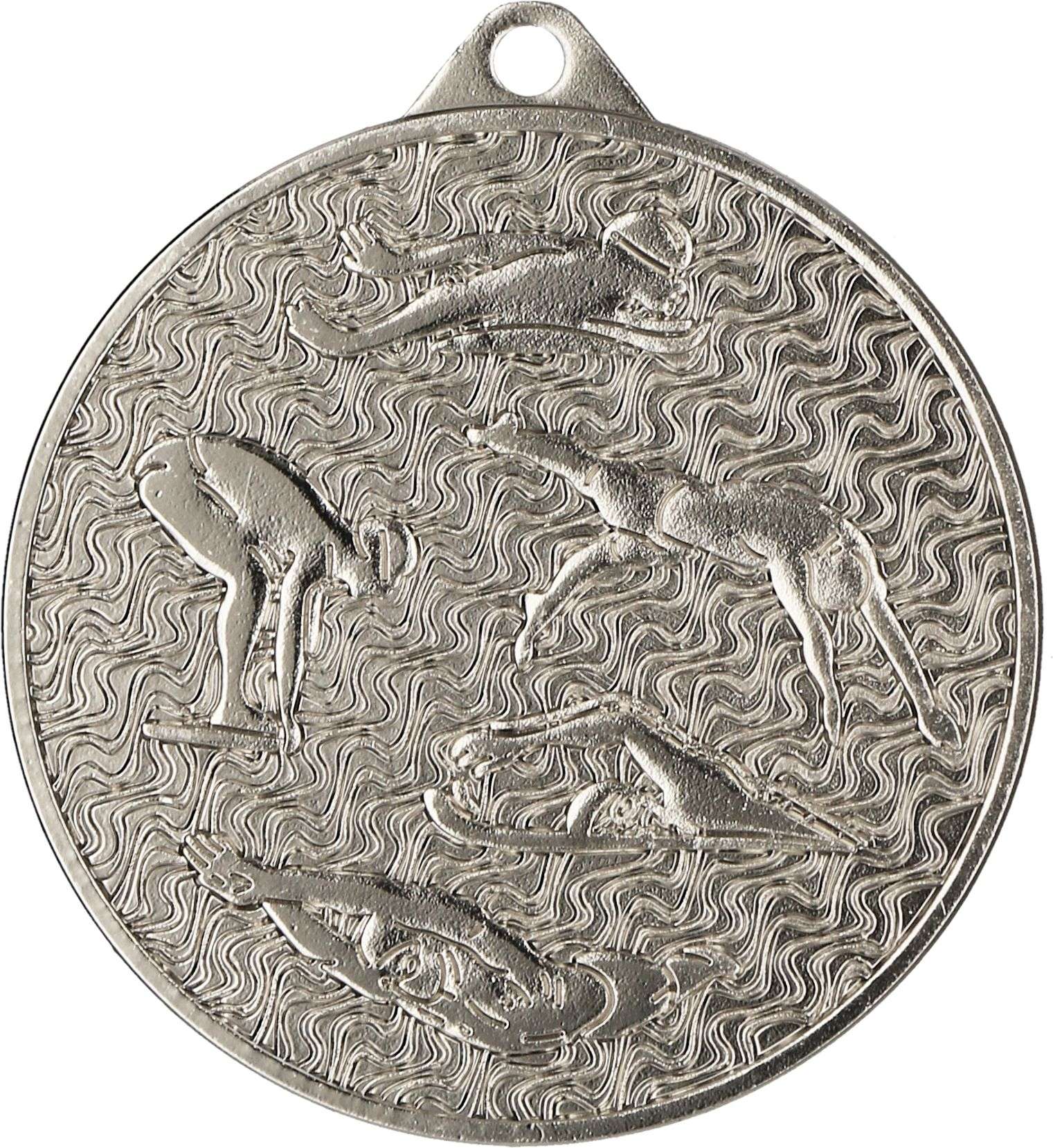 Eine runde silberne Münze (45 mm) Medaillen Ludwigshafen MMC4506 mit aufwendigen Gravuren von Athleten aus verschiedenen Sportarten, darunter Skifahren, Bobfahren und Eiskunstlauf, vor einem wellig strukturierten Hintergrund.