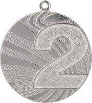 Eine Silbermedaille mit der großen Zahl „2“ in der Mitte, die einen zweiten Platz symbolisiert. Der Hintergrund hat ein strukturiertes, wirbelndes Muster. Diese Medaillen Berlin 40 mm MMC6040 ist ideal für jeden Wettbewerb oder jedes Turnier und zeigt die Qualität.