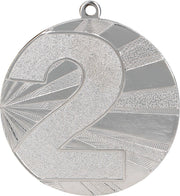 Eine Silbermedaille mit der Zahl Zwei als Symbol für eine besondere Auszeichnung bei einer sportlichen Veranstaltung, präzise gefertigt vom Medaillen Solingen 70 mm MMC7071.