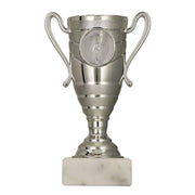 Pokale Düsseldorf: Gold Farben Pokal mit Marmorsockel, erhältlich in den Größen 13 cm, individuell gestaltbar, ideal für Auszeichnungen und Ehrungen.